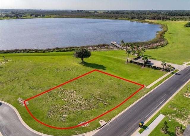 Property at 402 Waterfern Trail Dr, Auburndale, FL 33823