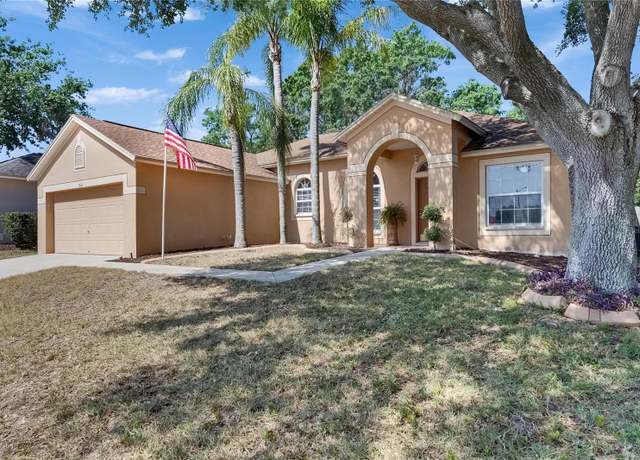 Property at 812 Amethyst Way, Valrico, FL 33594, 3 beds, 2 baths