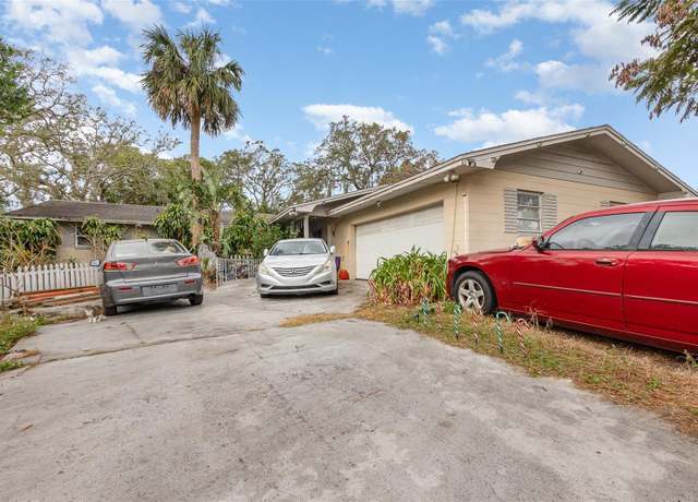 Property at 2900 Woodbridge Ln, Orlando, FL 32808, 5 beds, 3 baths