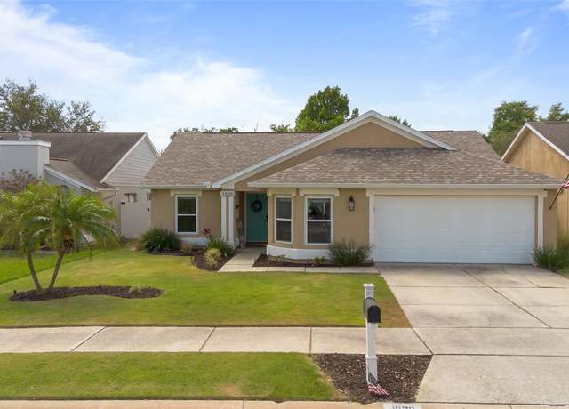Property at 1020 Hornbeam St, Oviedo, FL 32765, 3 beds, 2 baths