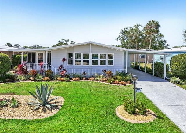 Property at 8534 Imperial Cir, Palmetto, FL 34221, 2 beds, 2 baths