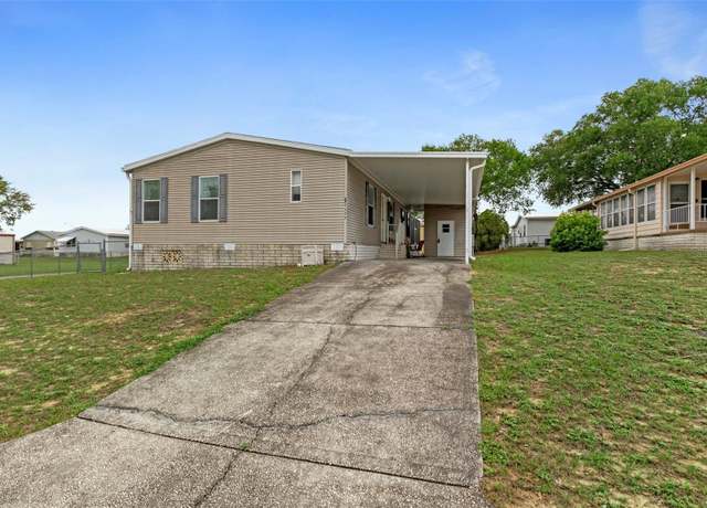 Property at 9155 Fontaine Dr, Brooksville, FL 34613, 2 beds, 2 baths
