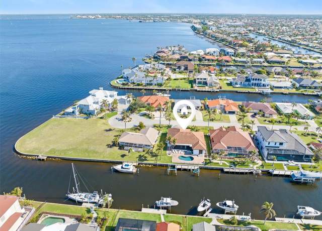 Property at 11 Sabal Dr, Punta Gorda, FL 33950, 4 beds, 3 baths