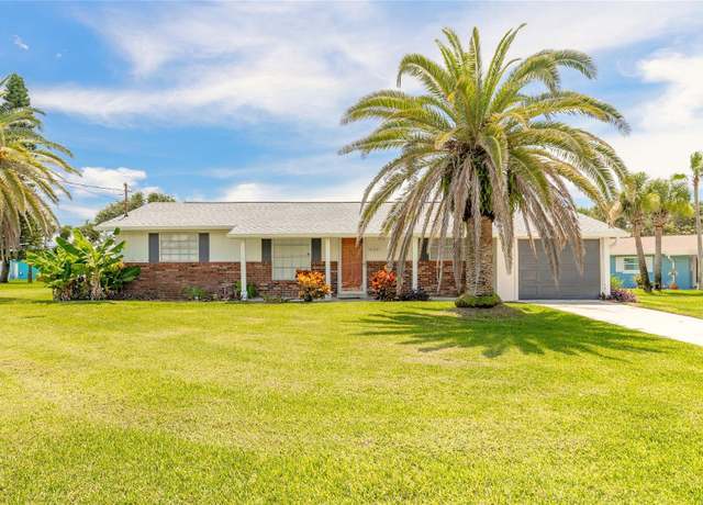 Property at 809 E 27th Ave, New Smyrna Beach, FL 32169, 3 beds, 2 baths