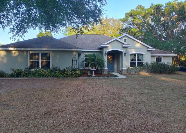 Property at 427 Carolina Ave, Lady Lake, FL 32159, 4 beds, 3 baths