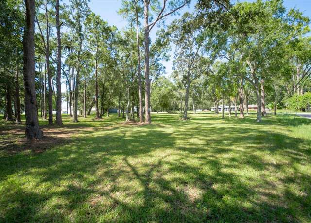 Property at 8701 Hart Ln, Tampa, FL 33635