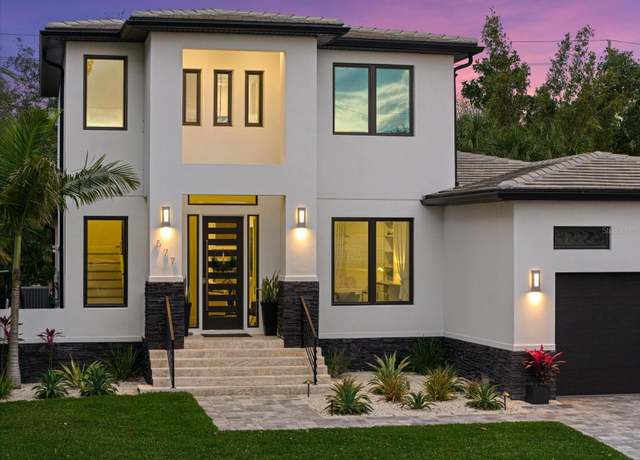 Property at 577 Venice Ln, Sarasota, FL 34242, 4 beds, 3.5 baths
