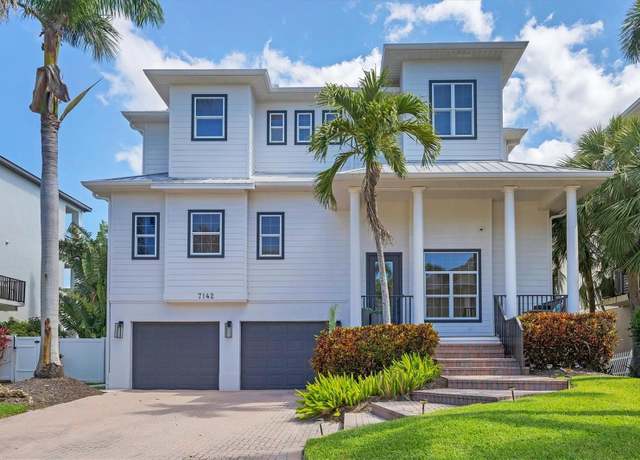 Property at 7142 Hawks Harbor Cir, Bradenton, FL 34207, 3 beds, 3.5 baths