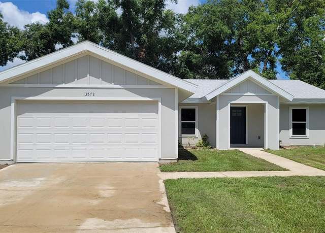 Property at 13572 SE 102nd Ct, Belleview, FL 34420, 3 beds, 2 baths