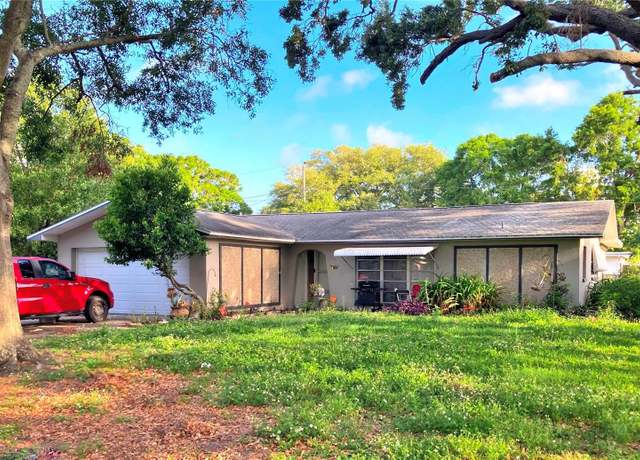 Property at 1420 Citrus St, Clearwater, FL 33756, 3 beds, 2 baths