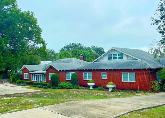 Property at 1200 W Lake Otis Dr SE, Winter Haven, FL 33880, 6 beds, 5.5 baths