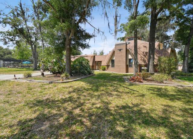 Property at 2512 Ayers Hill Ct, Lutz, FL 33559, 4 beds, 2.5 baths