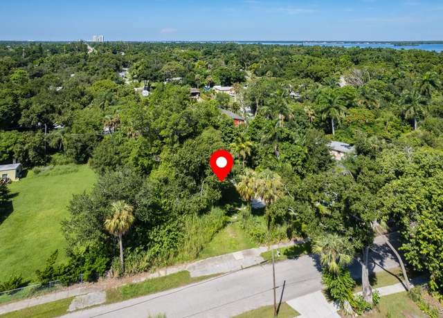 Property at 310 Balboa Ave, Fort Myers, FL 33905