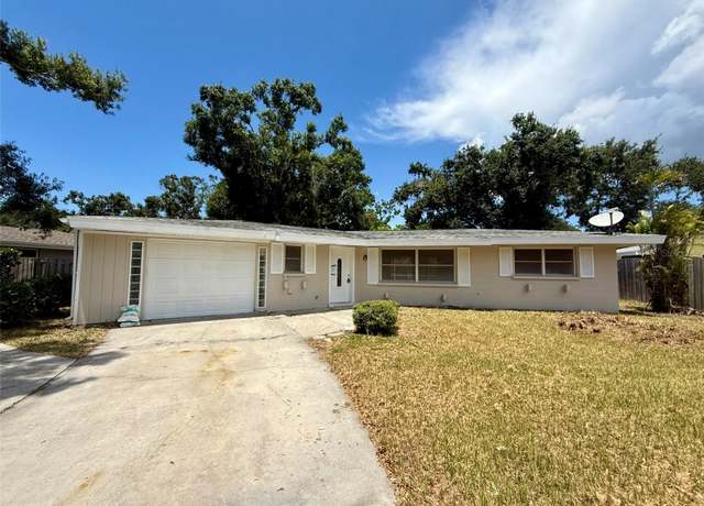Property at 2723 Hyde Park St, Sarasota, FL 34239, 2 beds, 1.5 baths