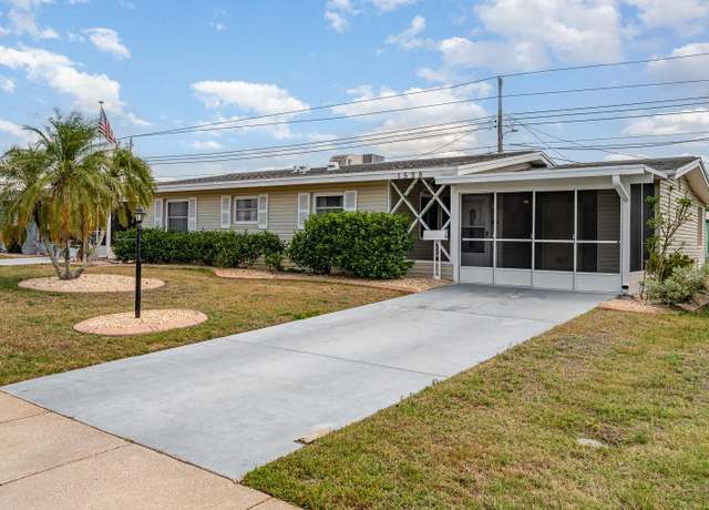Property at 1528 Chevy Chase Dr, Sun City Center, FL 33573, 2 beds, 2 baths