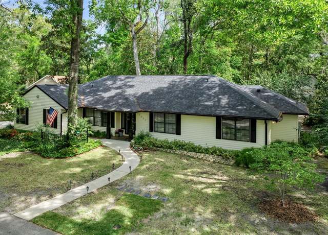 Property at 1037 NW 41st Dr, Gainesville, FL 32605, 4 beds, 3 baths