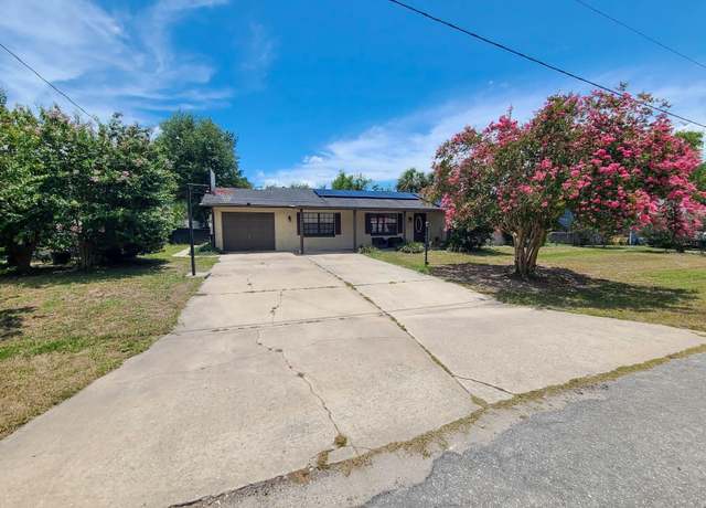 Property at 6814 SE 53rd Pl, Ocala, FL 34472, 3 beds, 2 baths