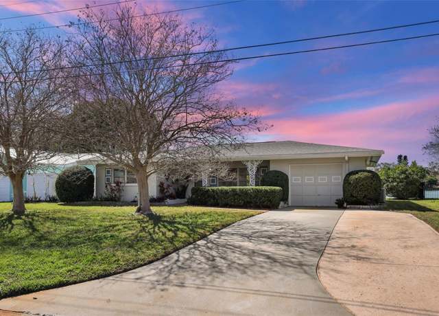 Property at 1484 Gladys Cir, Dunedin, FL 34698, 2 beds, 2 baths