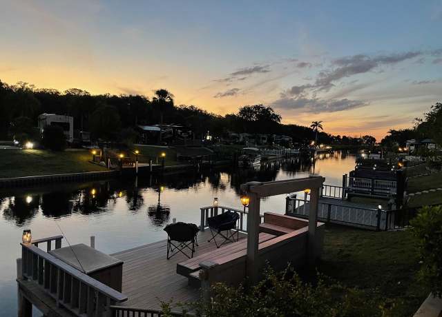 Property at 568 Waterway Dr, River Ranch, FL 33867