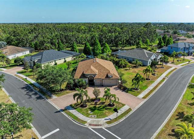 Property at 5439 74th Pl E, Ellenton, FL 34222, 4 beds, 3 baths