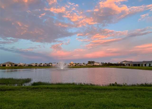 Property at 18510 Midsummer Pl, Venice, FL 34293, 3 beds, 2.5 baths
