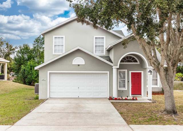 Property at 587 Bluff Pass Dr, Eustis, FL 32726, 4 beds, 2.5 baths