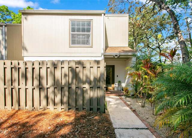 Property at 533 Moree Loop, Winter Springs, FL 32708, 2 beds, 2.5 baths