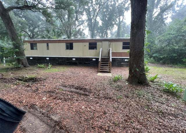 Property at 17095 NE 37th Ter, Citra, FL 32113, 2 beds, 1 bath
