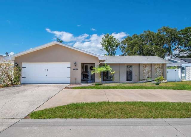 Property at 13263 86th Ave, Seminole, FL 33776, 3 beds, 2 baths