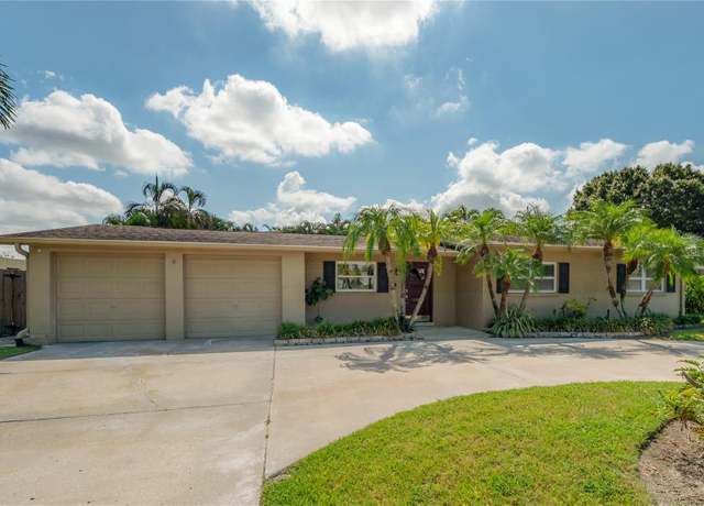 Property at 3935 W Eden Roc Cir, Tampa, FL 33634, 4 beds, 3 baths