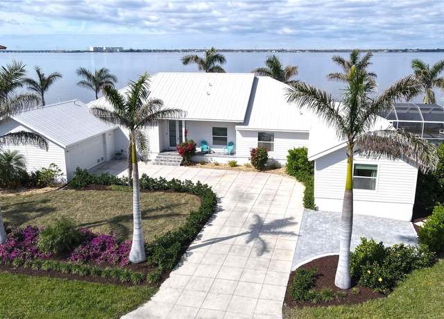 Property at 311 Bayridge Pl, Punta Gorda, FL 33950, 3 beds, 3 baths