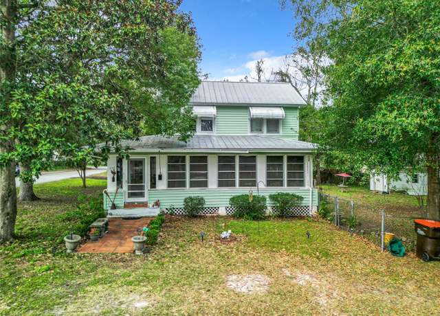 Property at 5905 SE Earp Rd, Belleview, FL 34420, 2 beds, 1.5 baths