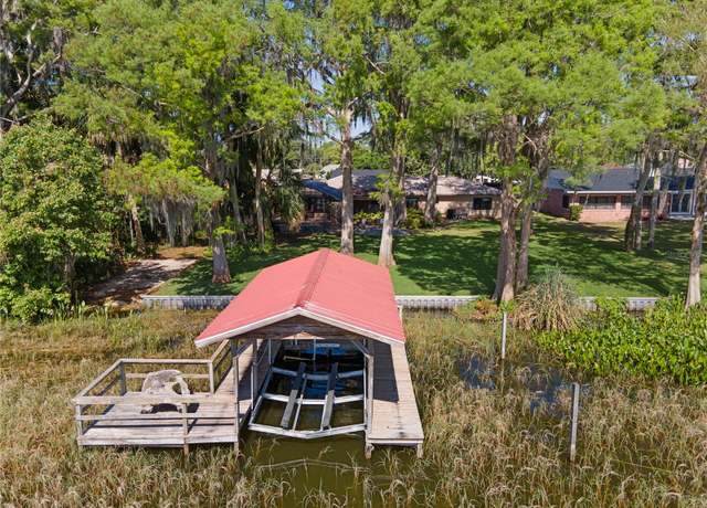 Property at 35624 Cypress Ct, Leesburg, FL 34788, 3 beds, 2 baths