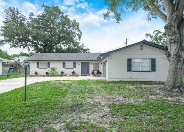 Property at 228 Kilmer Ln, Winter Haven, FL 33884, 4 beds, 2.5 baths