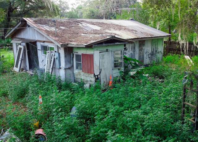 Property at 5562 NE 167th Ave, Silver Springs, FL 34488, 2 beds, 1 bath