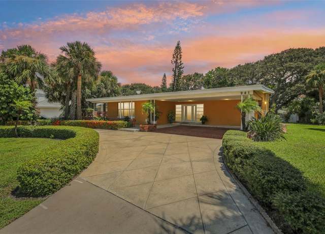 Property at 941 Gulf Blvd, Belleair Beach, FL 33786, 3 beds, 4 baths