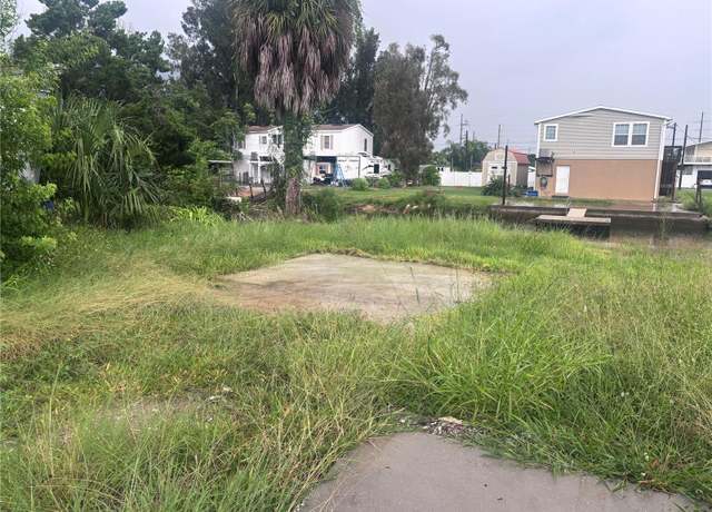 Property at 14926 Deleon Dr, Hudson, FL 34667