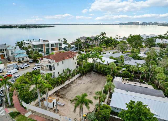 Property at 236 N Blvd OF The Presidents, Sarasota, FL 34236