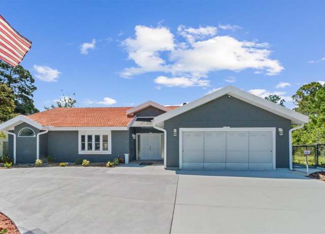 Property at 10 Falls Pl, Palm Coast, FL 32137, 3 beds, 2 baths