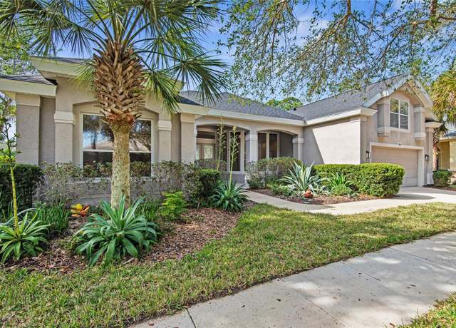 Property at 60 N Park Cir, Palm Coast, FL 32137, 5 beds, 6 baths