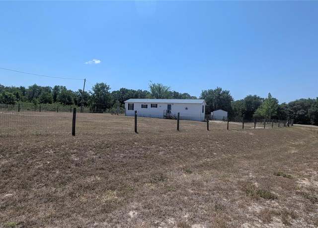 Property at 11435 SE 123rd Ave, Ocklawaha, FL 32179, 2 beds, 1 bath