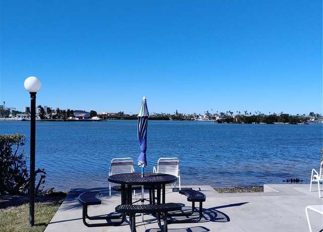 Property at 12760 Indian Rocks Rd #1066, Largo, FL 33774, 1 bed, 1 bath