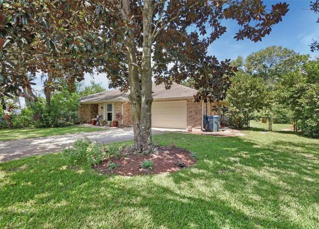 Property at 3602 Marbleberry Ln, Deland, FL 32724, 3 beds, 2 baths