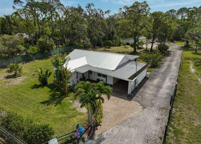 Property at 4116 34th Ave E, Bradenton, FL 34208, 3 beds, 1 bath