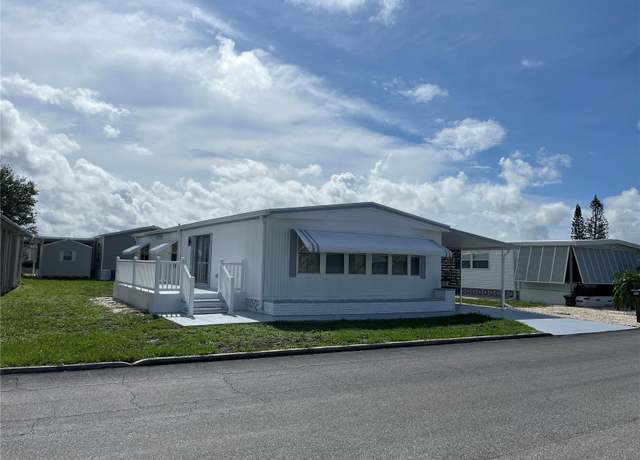 Property at 923 Cortina Blvd, Venice, FL 34285, 2 beds, 2 baths