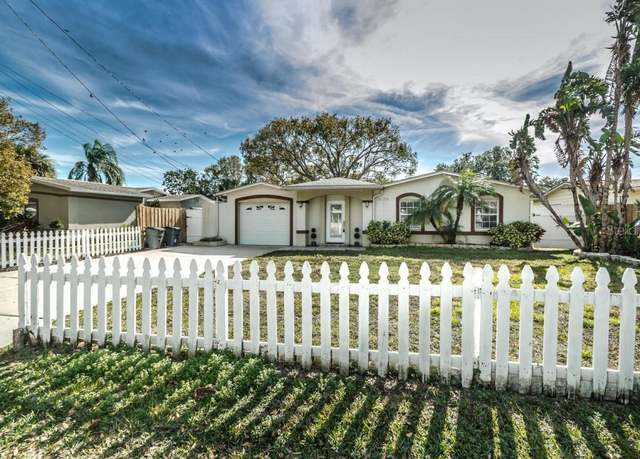Property at 10178 118th Ave, Largo, FL 33773, 2 beds, 2 baths