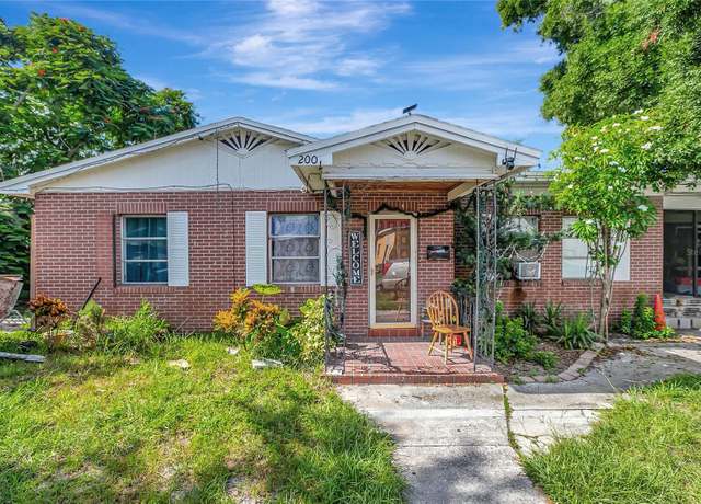 Property at 2007 Linsey St, Tampa, FL 33605, 3 beds, 2 baths