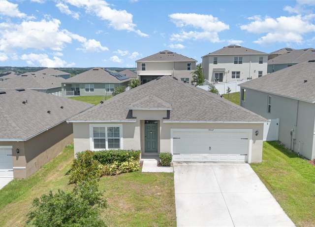 Property at 9537 Black Walnut Dr, Clermont, FL 34715, 4 beds, 2 baths