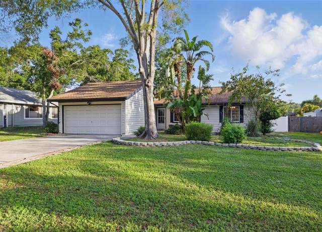Property at 2224 Spanish Vistas Dr, Dunedin, FL 34698, 3 beds, 2 baths