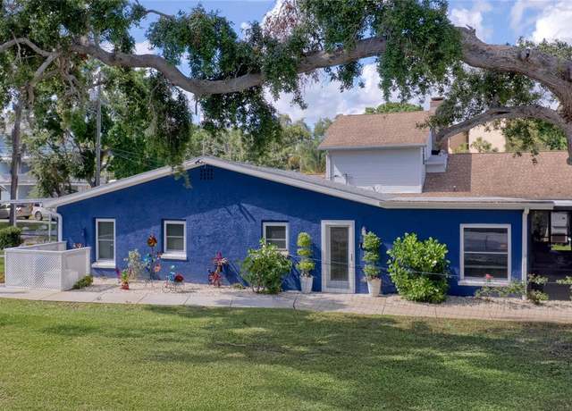 Property at 297 Lakeview Dr, Tarpon Springs, FL 34689, 2 beds, 2 baths